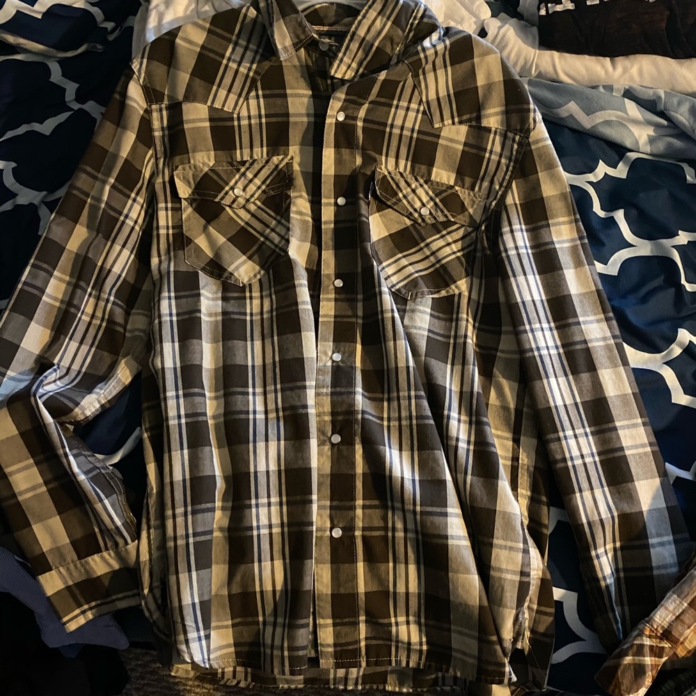 Men’s flannel shirts